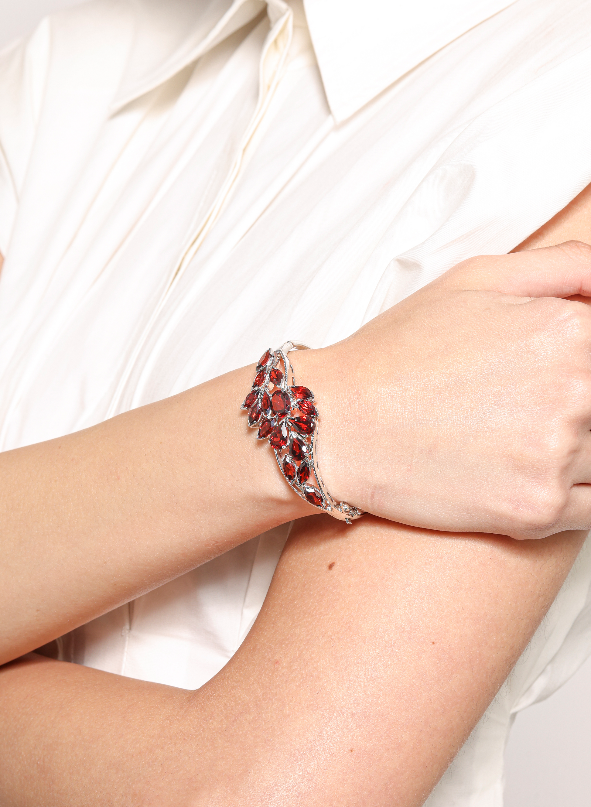 Garnet Flora Bracelet 5