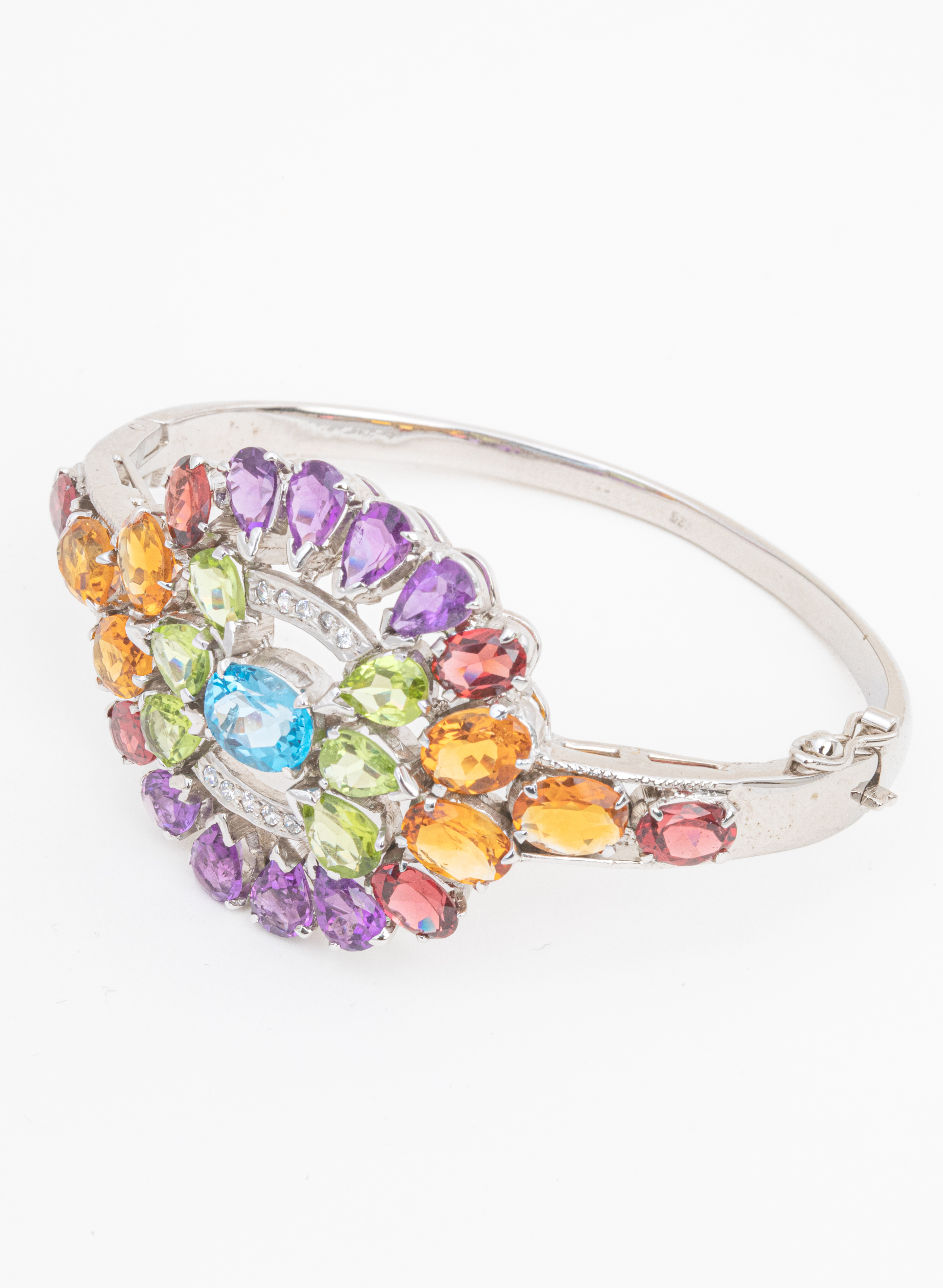 Multicolored Bangle-Shaped Bracelet 4