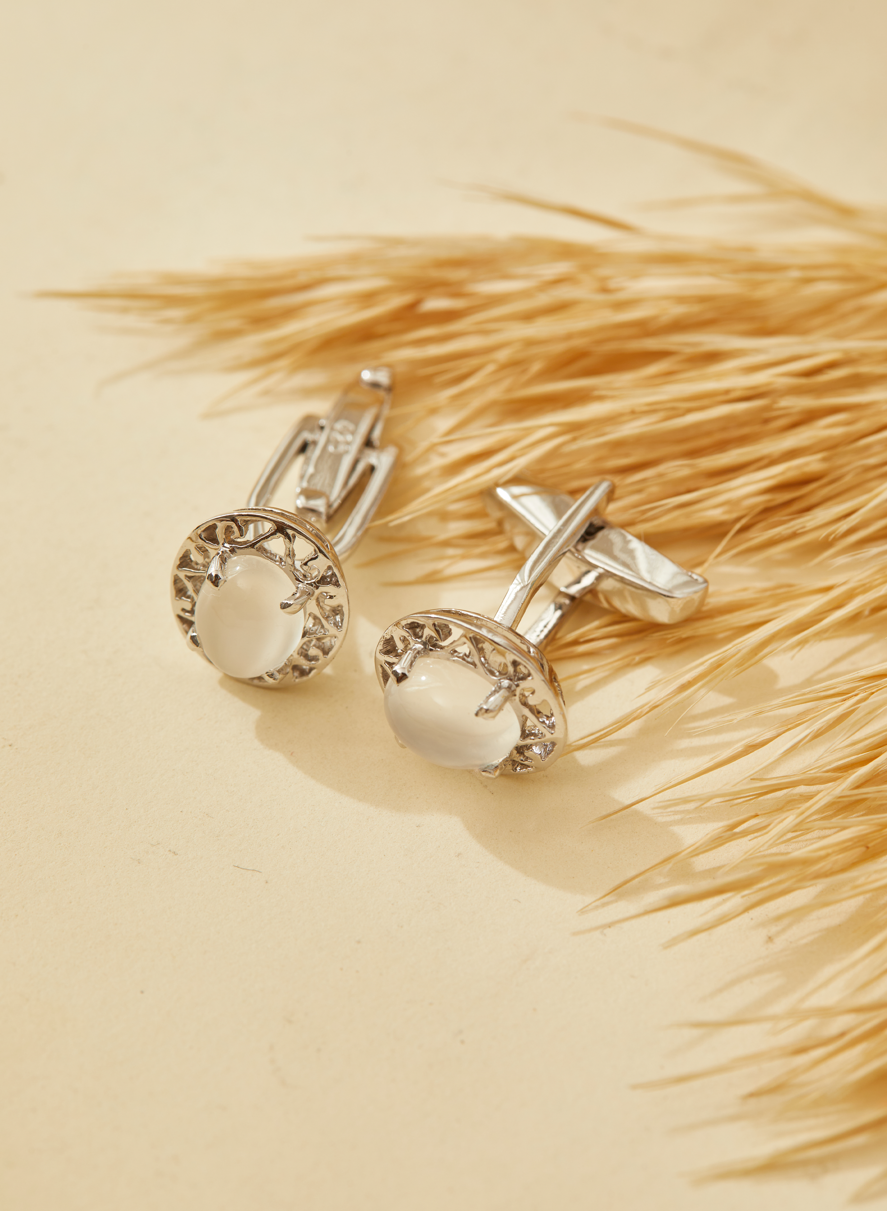 Halo Cufflinks Earrings for Women 1