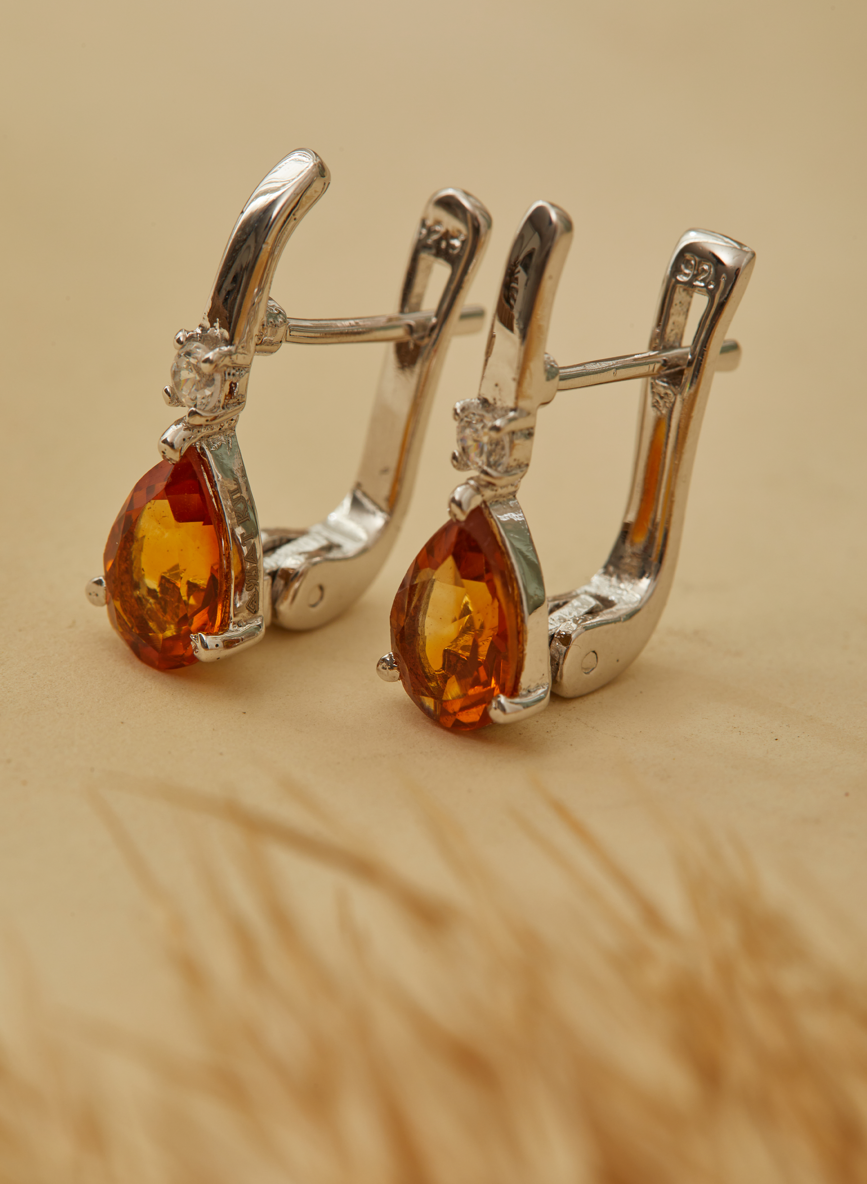 Luring Citrine Earrings 1