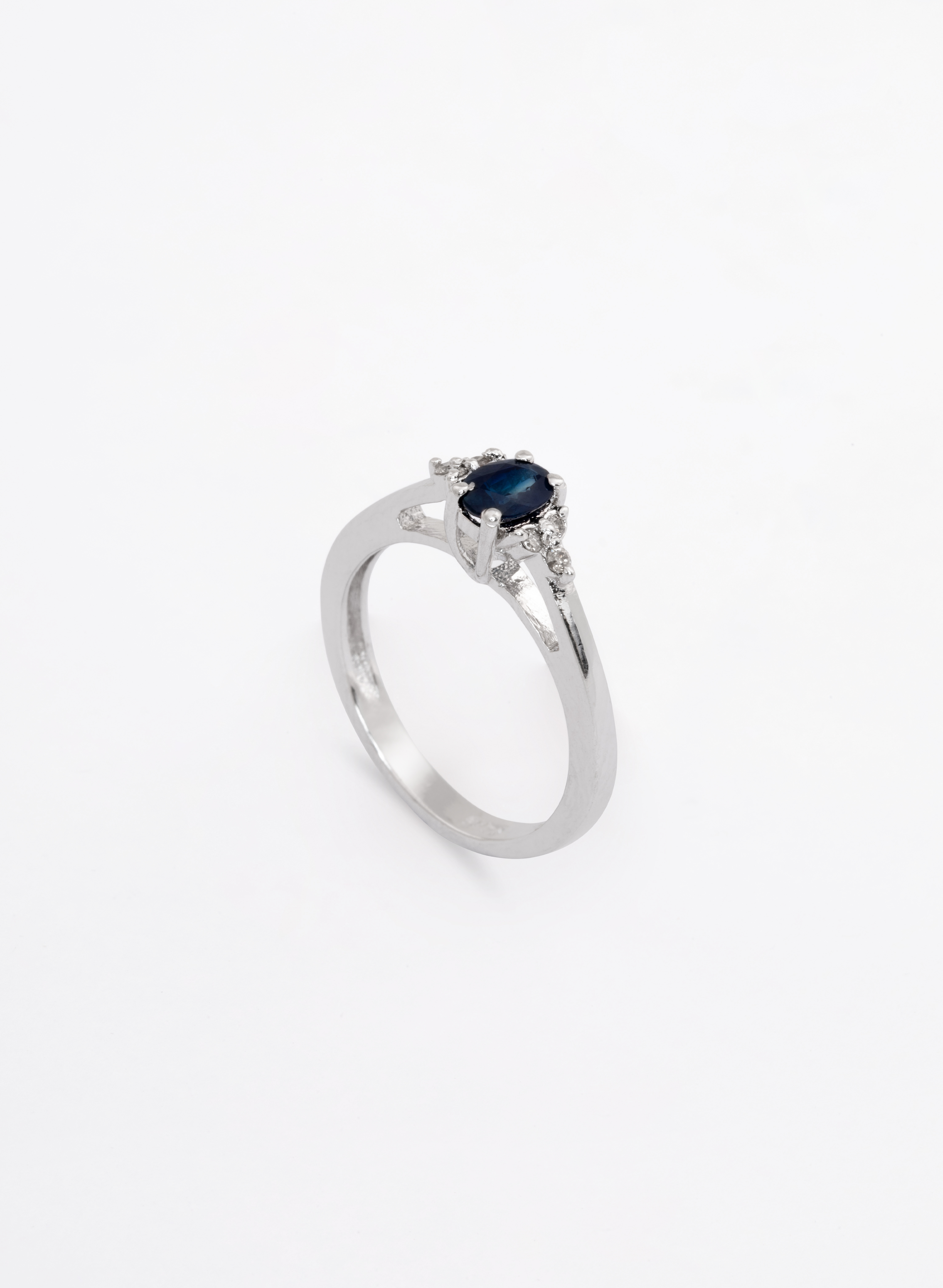 Sapphire Dainty Ring 2