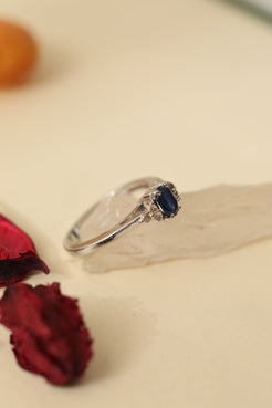 Sapphire Dainty Ring 4