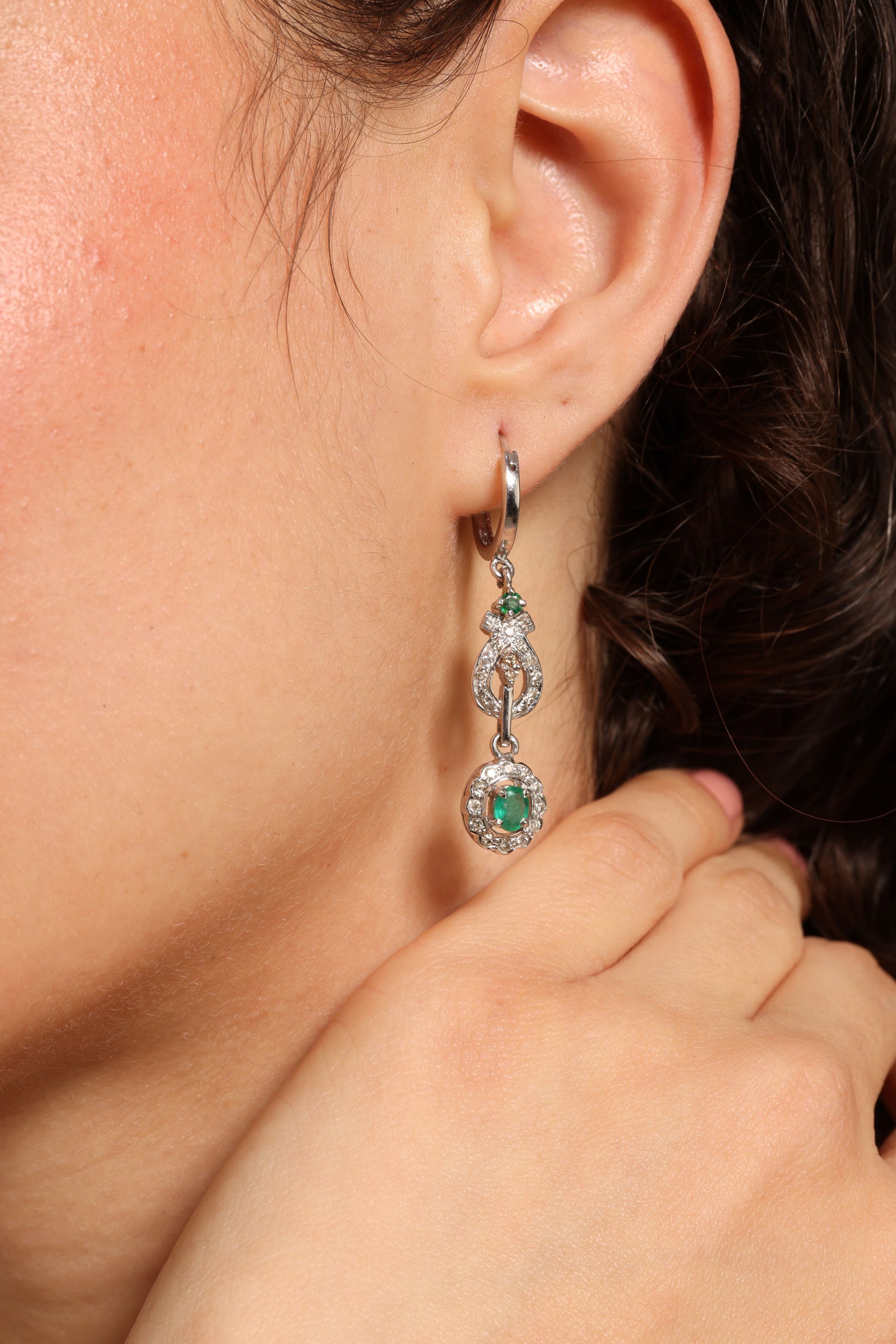 Emerald Diamonds Earrings for Women  4