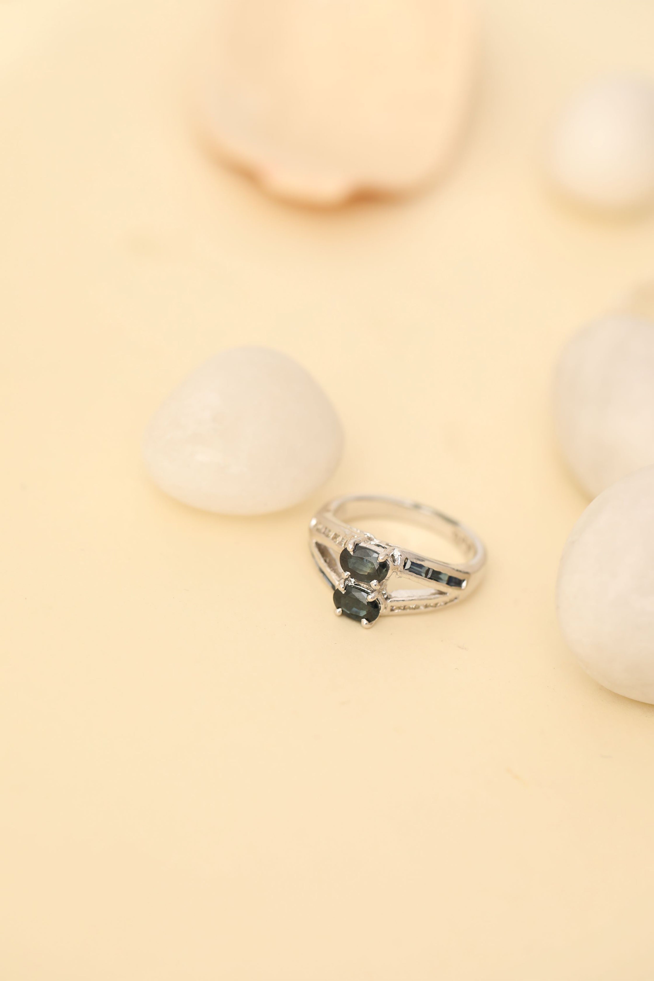Sapphires Ring 4