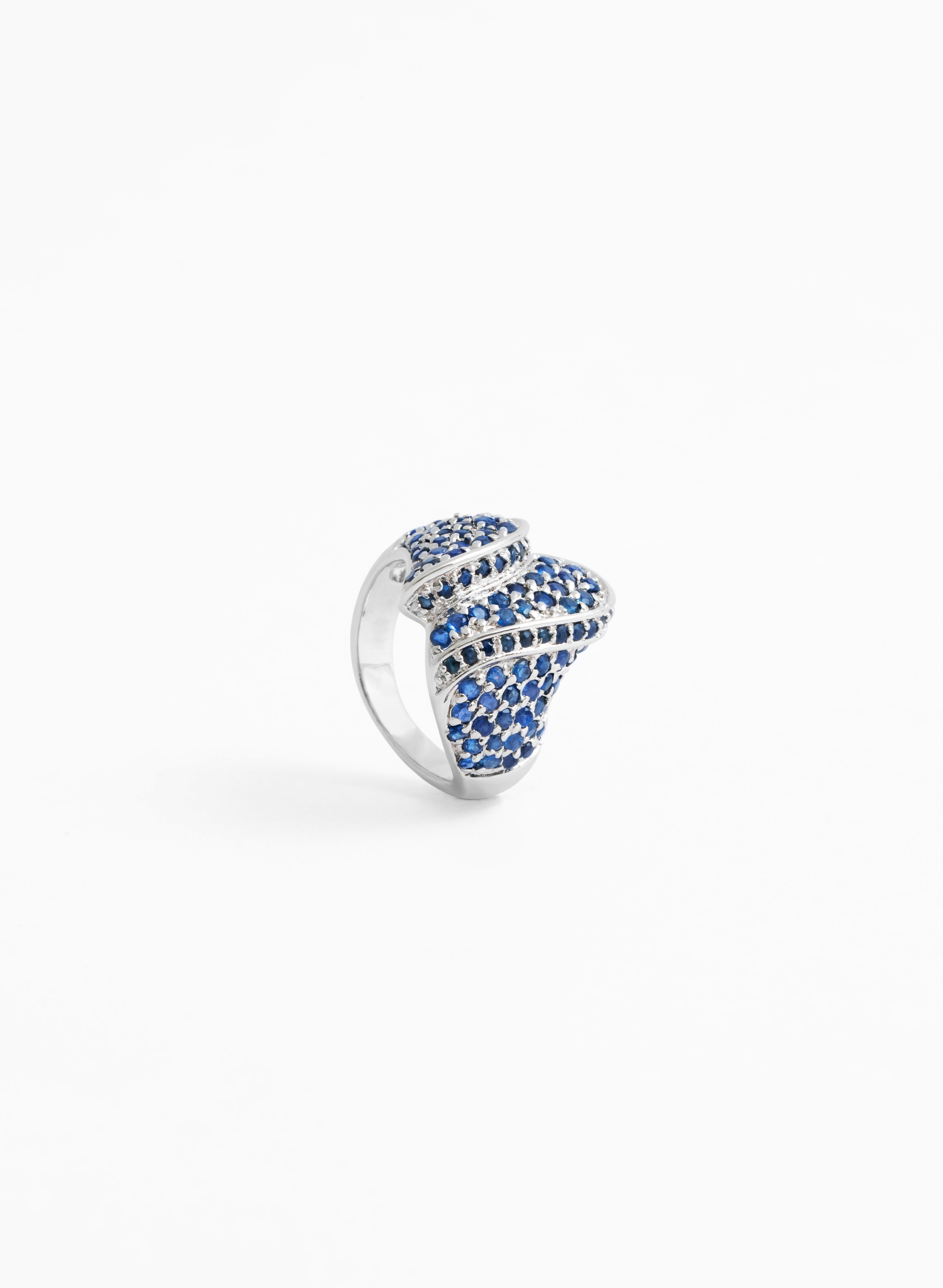 Grand Sapphire Ring 2