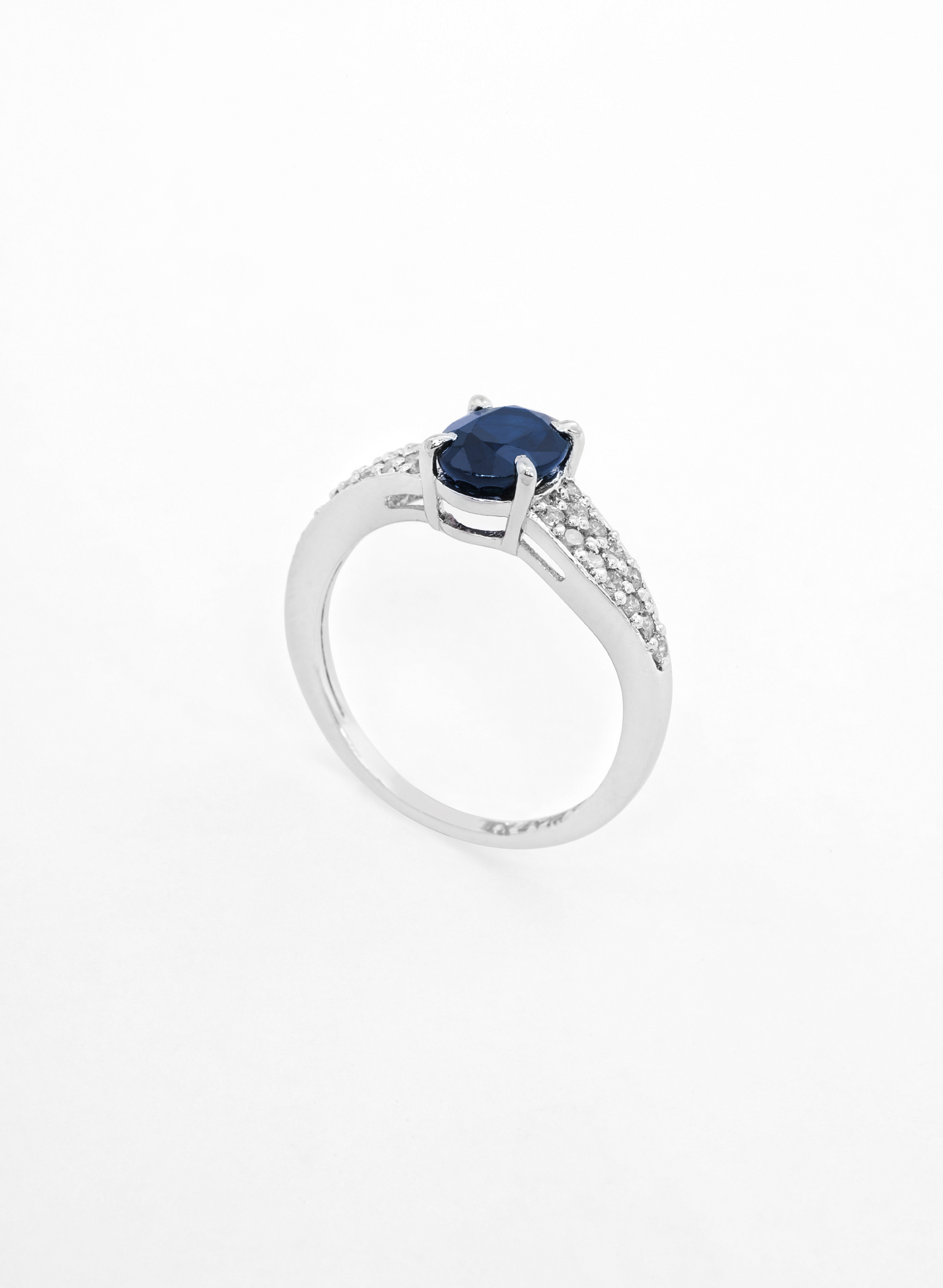 Sapphire Pleasing Ring 3