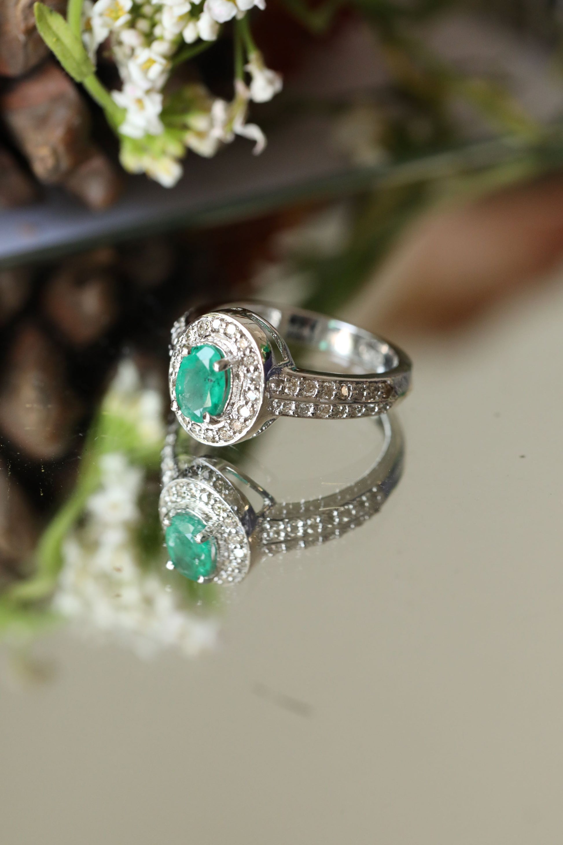 Emerald Diamonds Ring 4