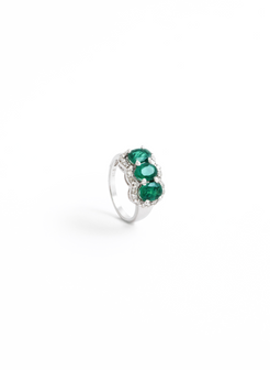 Emerald Trio Ring 2